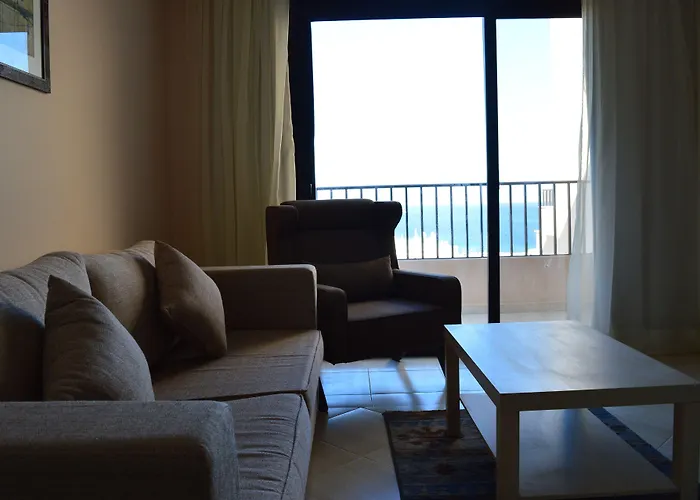 Sky View Hotel 3*